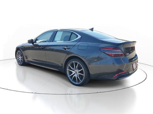 2023 Genesis G70 2.0T RWD