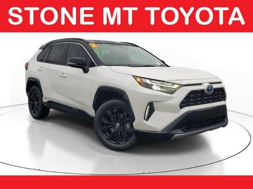 2022 Toyota RAV4 Hybrid SE