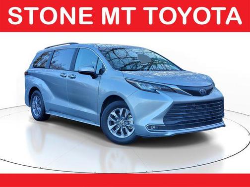 2024 Toyota Sienna XLE