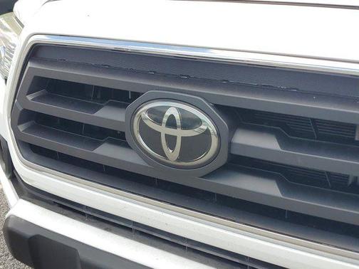 Super White 2021 Toyota Tacoma SR5