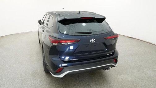 2025 Toyota Highlander XSE