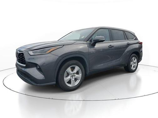 2021 Toyota Highlander LE