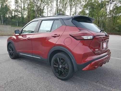 Scarlet Ember Tintcoat 2021 Nissan Kicks SR