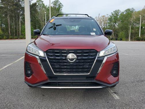 Scarlet Ember Tintcoat 2021 Nissan Kicks SR