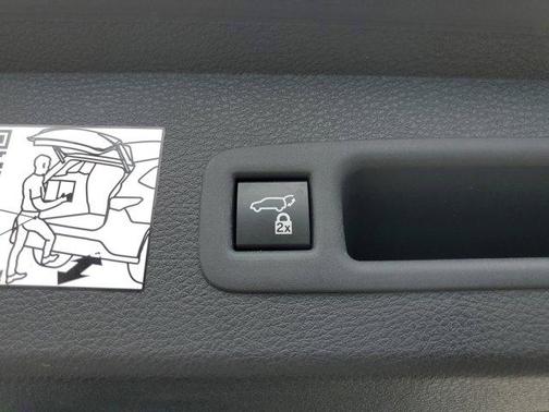 2024 Toyota Sienna XSE 7 Passenger