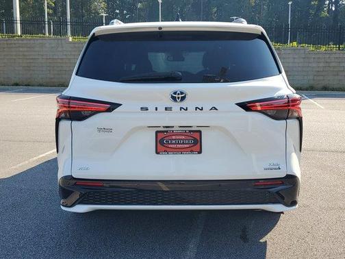 2024 Toyota Sienna XSE 7 Passenger