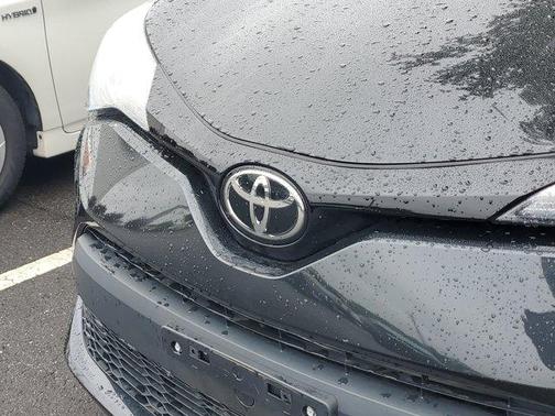 2020 Toyota C-HR XLE