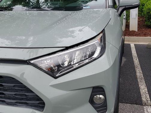 Lunar 2019 Toyota RAV4 XLE