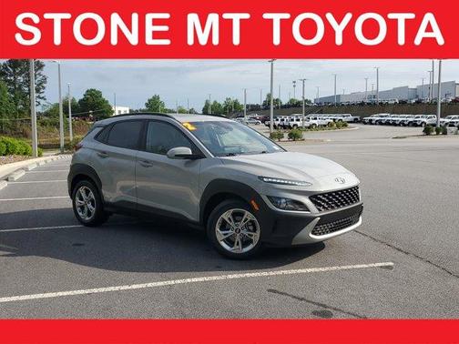 2022 Hyundai KONA SEL