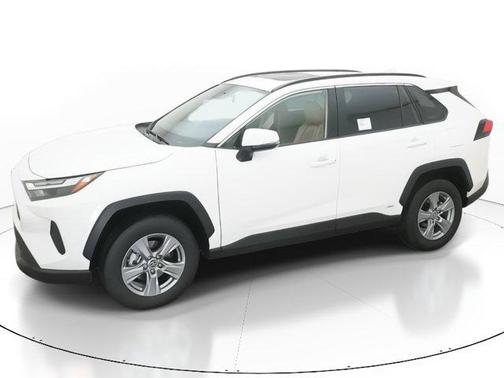 2025 Toyota RAV4 Hybrid XLE