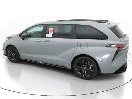 2025 Toyota Sienna XSE 7 Passenger