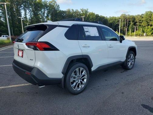 2025 Toyota RAV4 XLE Premium