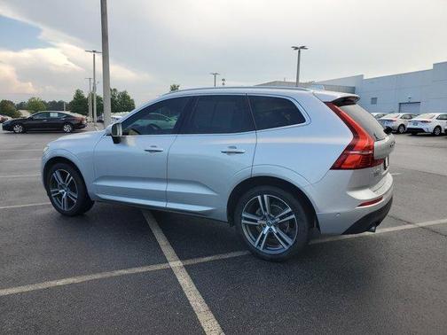 2019 Volvo XC60 T5 Momentum
