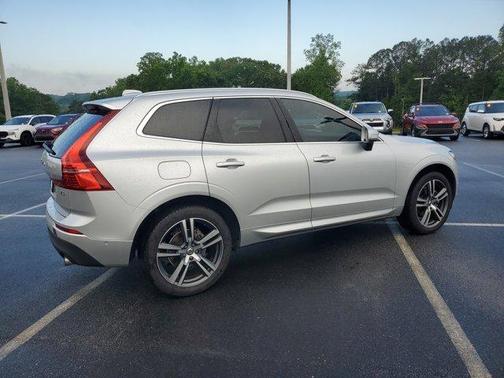 2019 Volvo XC60 T5 Momentum