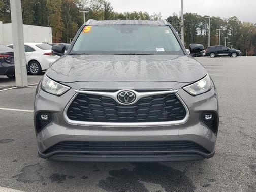 2025 Toyota Highlander XLE