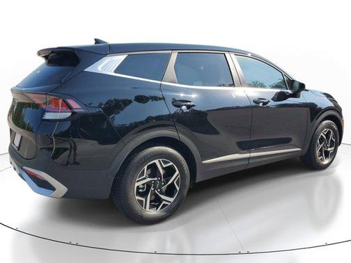 Ebony Black 2025 Kia Sportage LX
