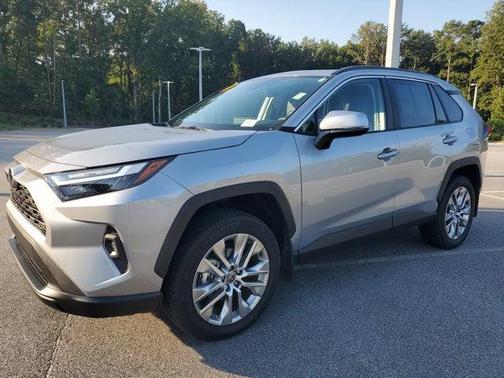 2024 Toyota RAV4 XLE Premium