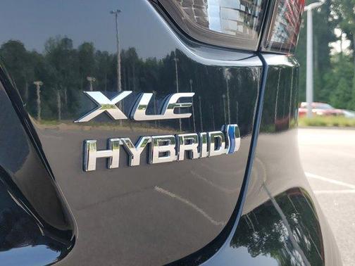 2024 Toyota Corolla Hybrid XLE