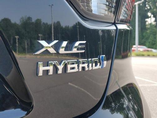 2024 Toyota Corolla Hybrid XLE