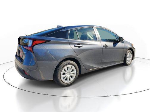2022 Toyota Prius LE