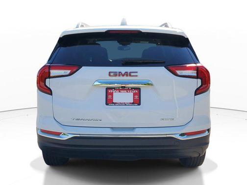 Summit White 2024 GMC Terrain SLT