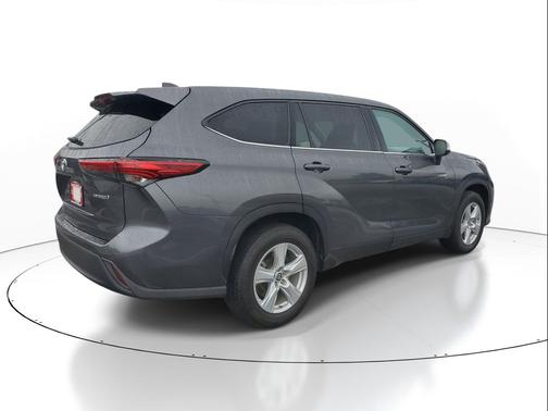 Magnetic Gray Metallic 2020 Toyota Highlander Hybrid LE
