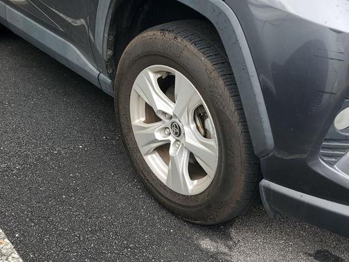 Magnetic Gray Metallic 2021 Toyota RAV4 XLE