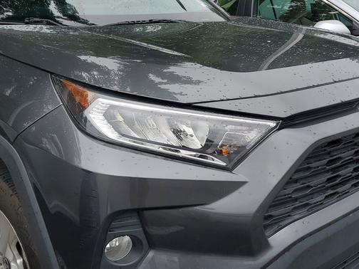 Magnetic Gray Metallic 2021 Toyota RAV4 XLE