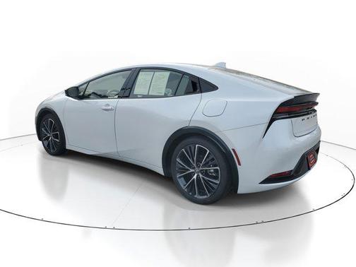 2025 Toyota Prius XLE