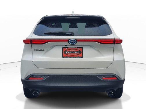 2023 Toyota Venza LE