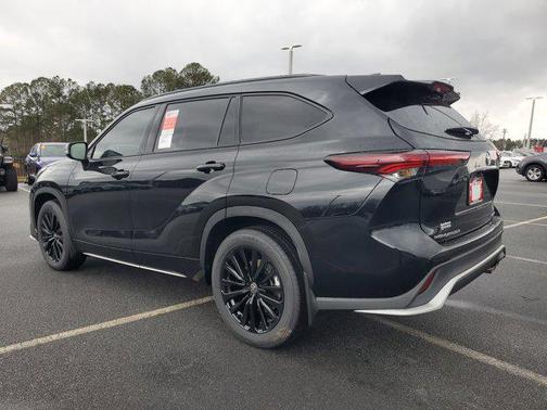 2026 Toyota Highlander XSE