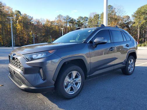 2022 Toyota RAV4 Hybrid LE