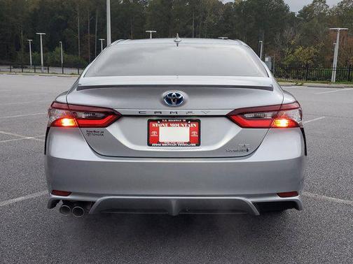 2024 Toyota Camry Hybrid SE