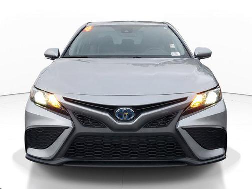 2024 Toyota Camry Hybrid SE