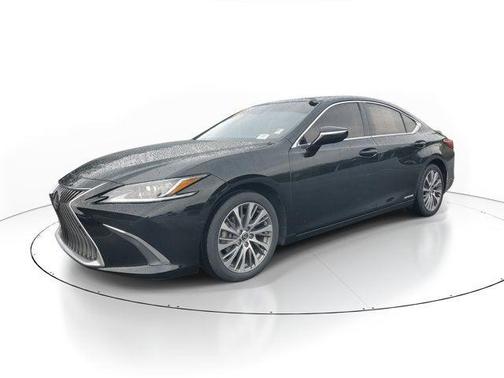 2019 Lexus ES 300h Base