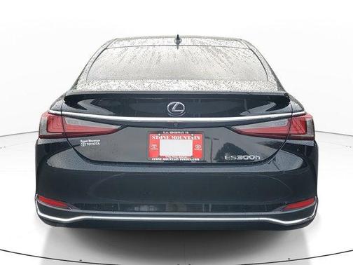 2019 Lexus ES 300h Base