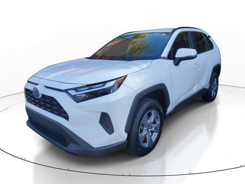 2024 Toyota RAV4 Hybrid XLE