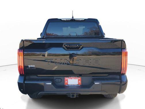 2024 Toyota Tundra Hybrid Platinum