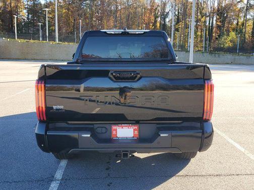 2024 Toyota Tundra Hybrid Platinum