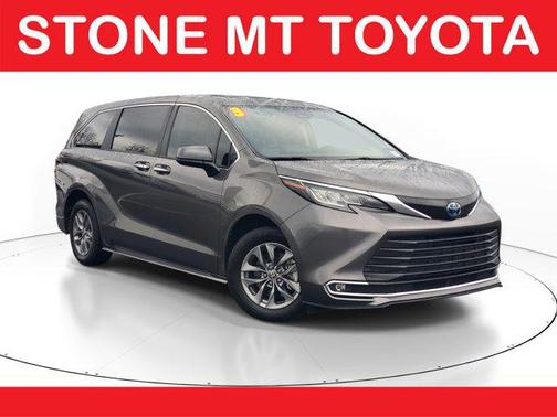 2023 Toyota Sienna XLE