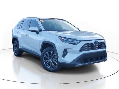 2024 Toyota RAV4 Hybrid SE