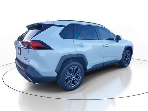 2024 Toyota RAV4 Hybrid SE