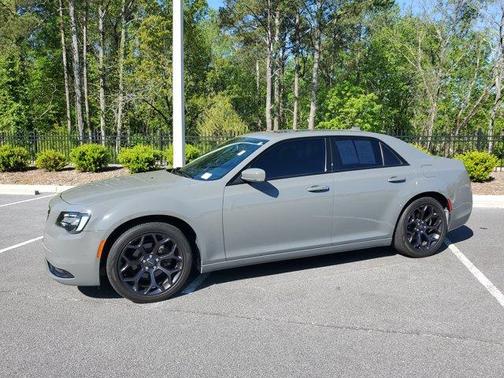 2019 Chrysler 300 S