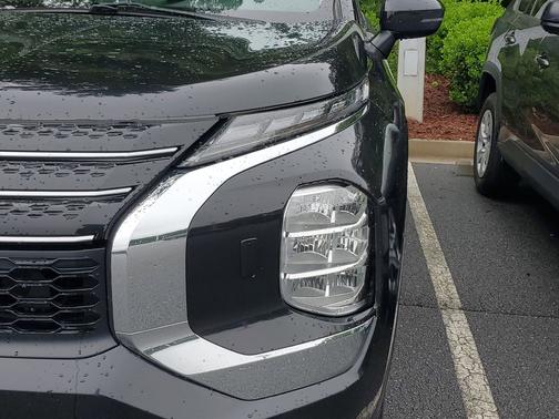 2022 Mitsubishi Outlander ES S-AWC