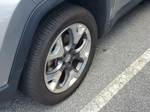 Billet Silver Metallic Clearcoat 2019 Jeep Compass Limited