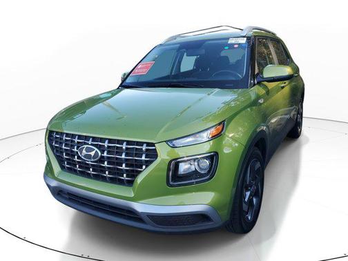 2024 Hyundai VENUE SEL