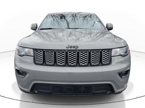 2022 Jeep Grand Cherokee Laredo