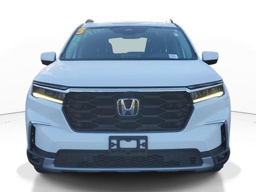 2023 Honda Pilot AWD Elite