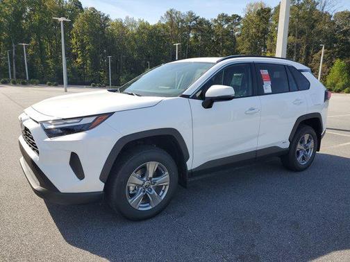 2025 Toyota RAV4 Hybrid XLE