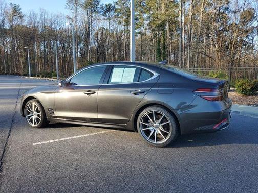 2023 Genesis G70 2.0T